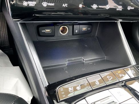 Used 2024 Hyundai Tucson Limited image 46