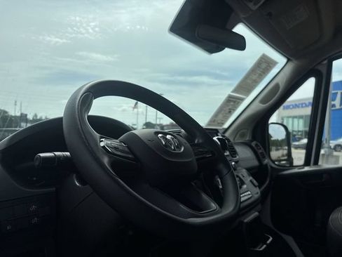 Used 2025 RAM ProMaster 2500 FWD image 14