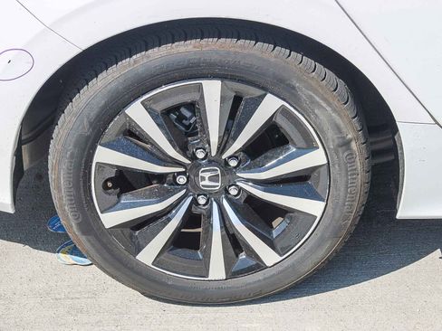 Certified 2024 Honda Civic EX-L image 12