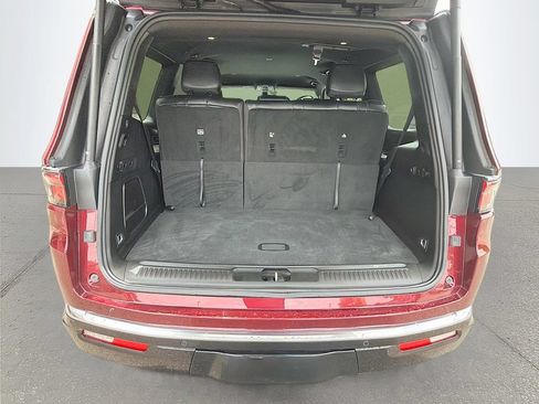 Used 2022 Jeep Wagoneer Series I w/ Convenience Group I AWD/4WD image 13