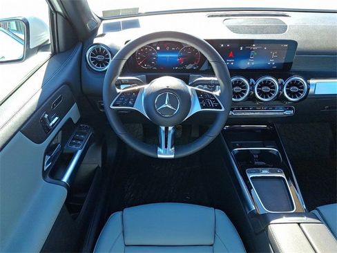 New 2026 Mercedes-Benz GLB 250 GLB 250 image 10