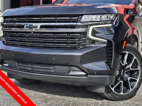 Used 2021 Chevrolet Tahoe RST image 3