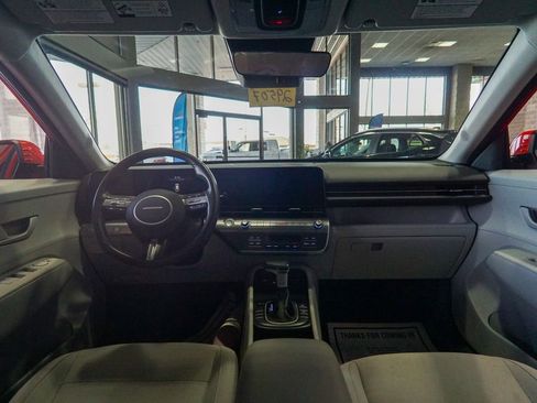 Used 2024 Hyundai Kona SEL image 13