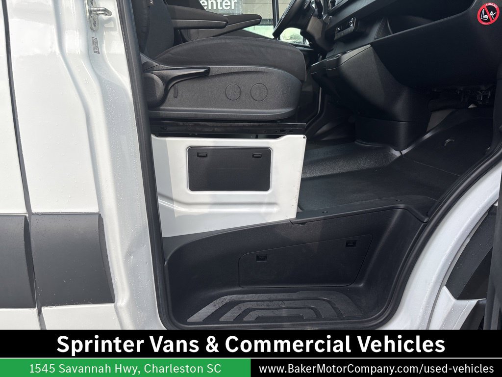 Used 2024 Mercedes-Benz Sprinter 2500 image 29