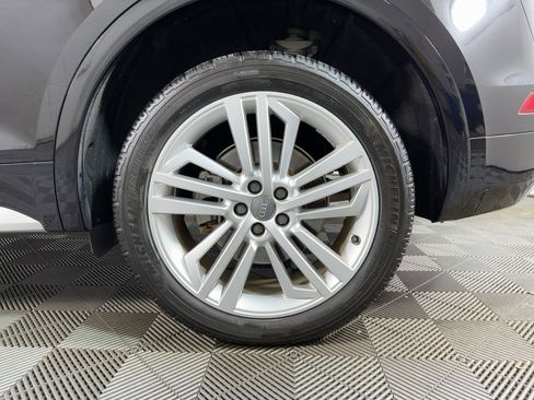 Used 2018 Audi Q5 2.0T Premium Plus w/ Premium Plus Package image 9