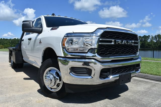 Used 2023 RAM 3500 Tradesman w/ Chrome Appearance Group AWD/4WD image 1
