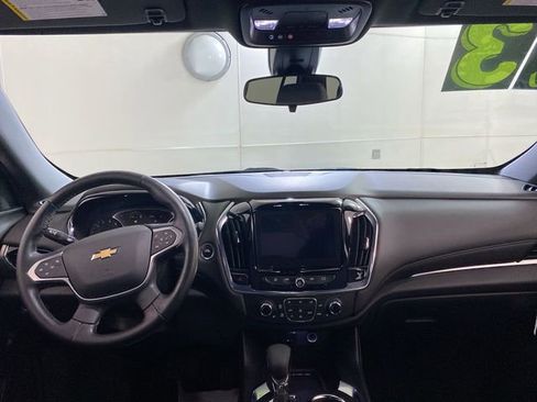 Used 2023 Chevrolet Traverse LT FWD image 27