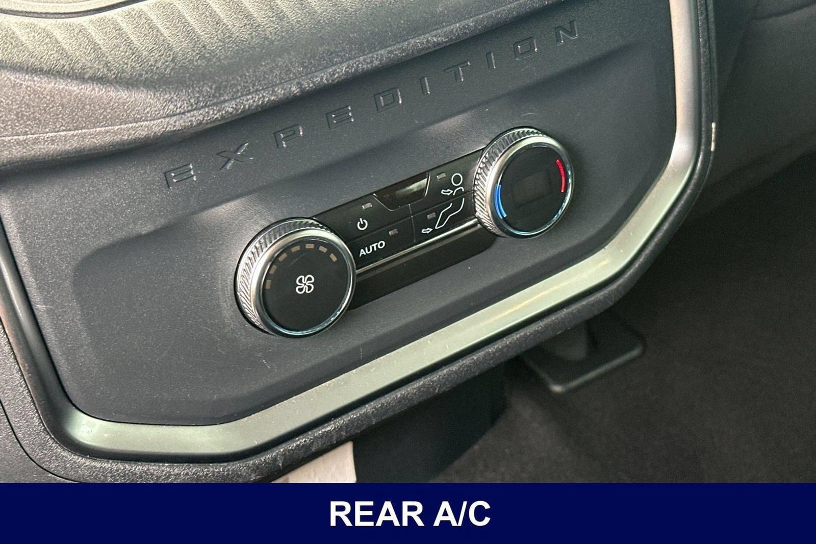 Used 2025 Ford Expedition Active AWD/4WD image 16