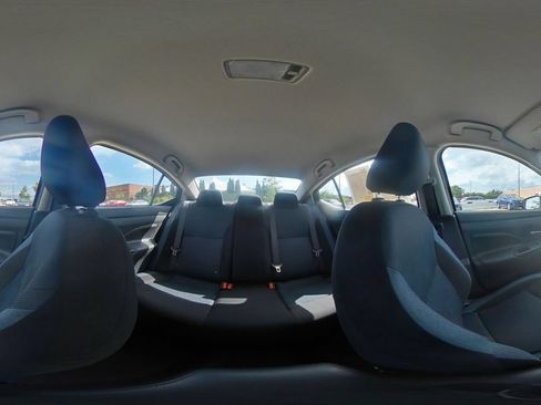Used 2025 Nissan Versa SV FWD image 39