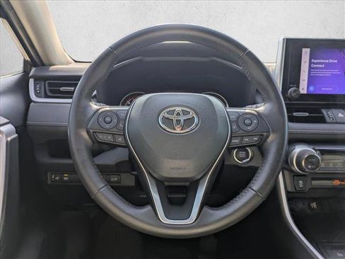 Used 2023 Toyota RAV4 XLE Premium FWD image 11