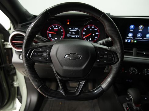 Used 2024 Chevrolet Trax RS w/ Driver Confidence Package image 28