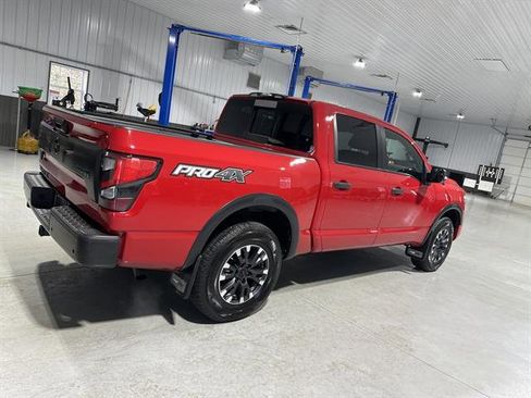 Used 2021 Nissan Titan PRO-4X w/ Pro-4x Convenience Package image 7