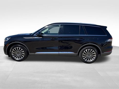 Used 2023 Lincoln Aviator Reserve AWD/4WD image 2