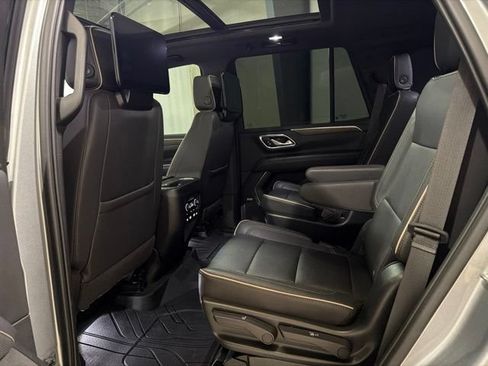 Used 2023 Chevrolet Tahoe Premier AWD/4WD image 23