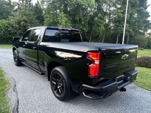 Used 2024 Chevrolet Silverado 1500 High Country w/ Midnight Edition AWD/4WD image 9