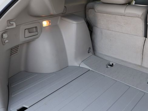 Used 2013 Toyota Venza XLE image 34