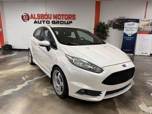 Used 2018 Ford Fiesta ST FWD image 1