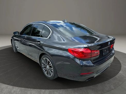 Used 2018 BMW 540i image 3