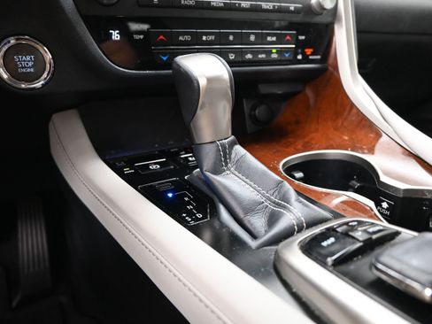 Used 2018 Lexus RX 350L FWD image 15