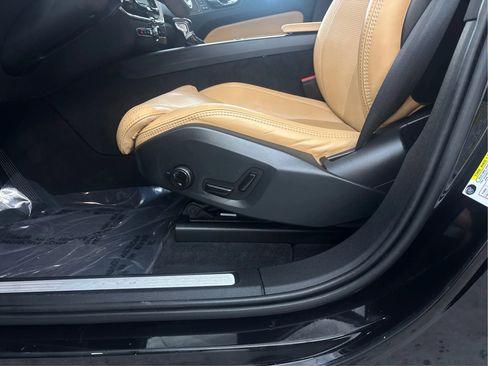 Used 2019 Volvo XC60 T6 Inscription w/ Protection Package Premier AWD/4WD image 25