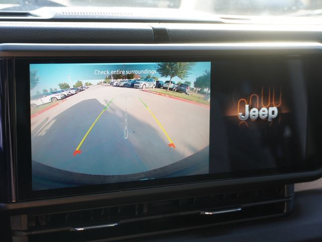 Used 2024 Jeep Wrangler Unlimited Sport AWD/4WD image 20