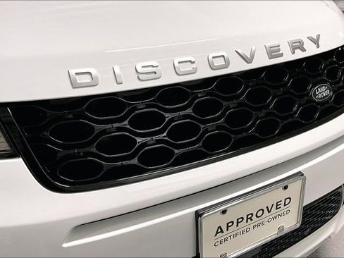 Certified 2025 Land Rover Discovery Sport S image 31