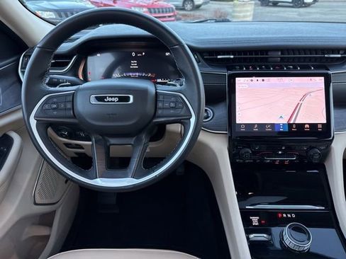 Certified 2022 Jeep Grand Cherokee Limited image 23