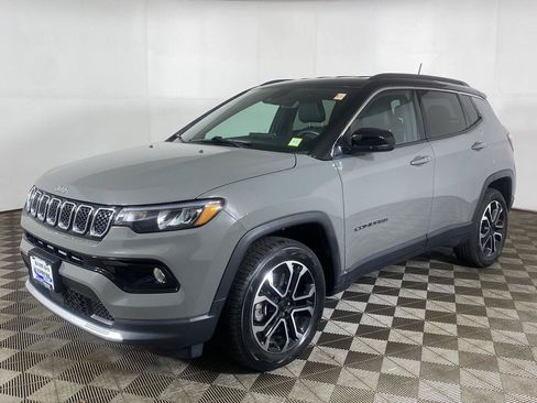 Used 2024 Jeep Compass Limited AWD/4WD image 27