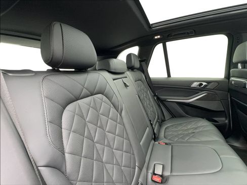 Used 2024 BMW X5 sDrive40i RWD image 30
