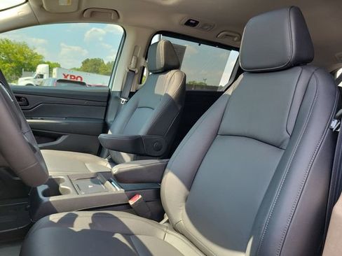 Certified 2026 Honda Odyssey EX-L image 12
