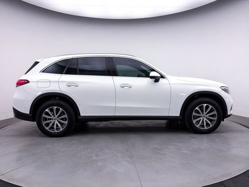Used 2023 Mercedes-Benz GLC 300 image 39