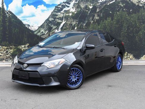 Used 2016 Toyota Corolla LE image 6