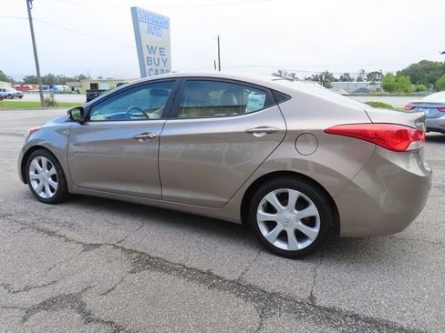 Used 2013 Hyundai Elantra Limited w/ Technology Pkg FWD image 10