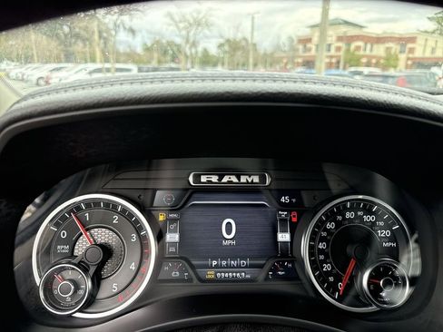 Used 2024 RAM 2500 Laramie image 16