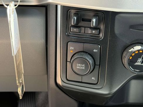 New 2025 Ford F550 4x4 SuperCab Super Duty image 16