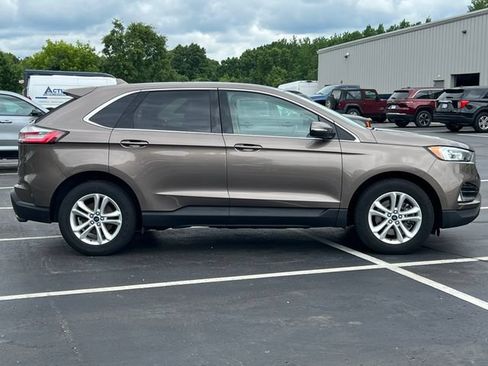 Used 2019 Ford Edge SEL w/ Equipment Group 201A AWD/4WD image 41