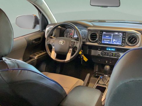 Used 2021 Toyota Tacoma SR5 RWD image 27