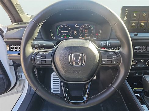 Used 2025 Honda Accord Sport image 27