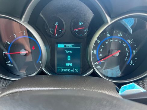 Used 2016 Chevrolet Cruze LT w/ Technology Package image 20