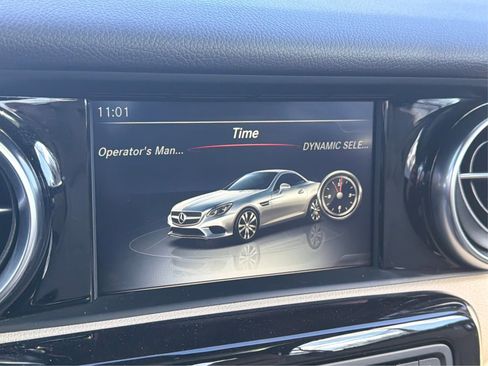 Used 2020 Mercedes-Benz SLC 300 w/ Premium Package image 20