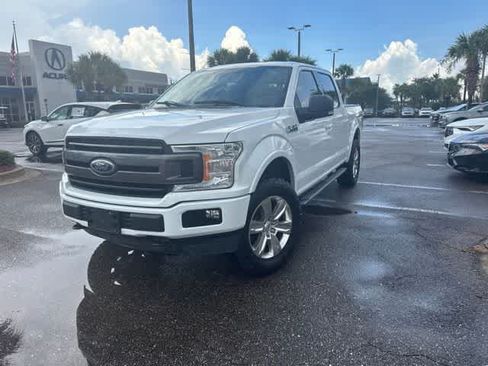Used 2018 Ford F150 XLT w/ Equipment Group 302A Luxury AWD/4WD image 4