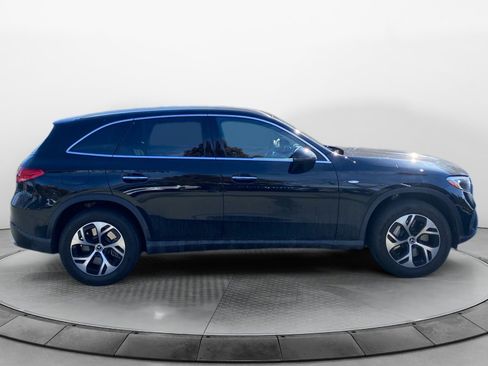 Certified 2025 Mercedes-Benz GLC 350e 4MATIC image 8