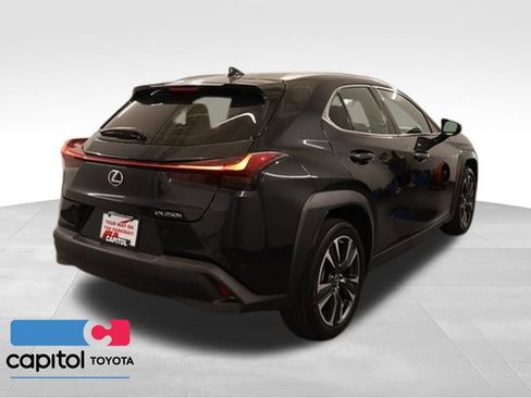 Used 2024 Lexus UX 250h FWD image 2