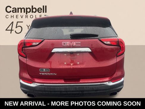 Used 2019 GMC Terrain SLT w/ Preferred Package FWD image 4