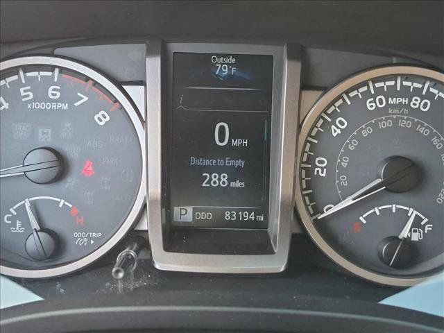 Used 2016 Toyota Tacoma Limited w/ Towing Package RWD image 8