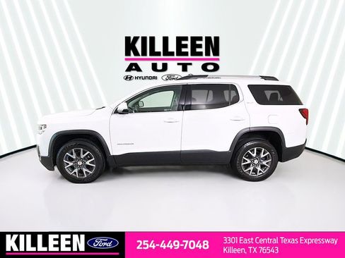 Used 2023 GMC Acadia SLT AWD/4WD image 4