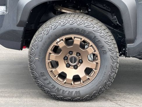 Certified 2026 Toyota Tacoma 4x4 Double Cab Hybrid w/ Tow Tech Package image 34