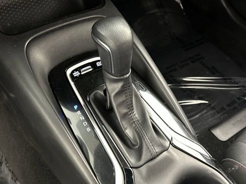 Used 2025 Toyota Corolla SE image 16