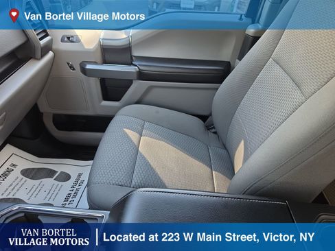 Used 2017 Ford F150 XLT w/ Equipment Group 302A Luxury AWD/4WD image 23