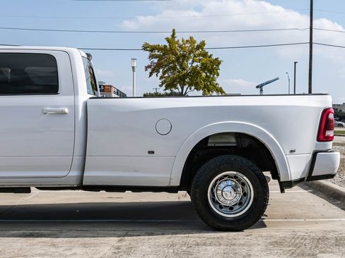 Used 2022 RAM 3500 Laramie image 13